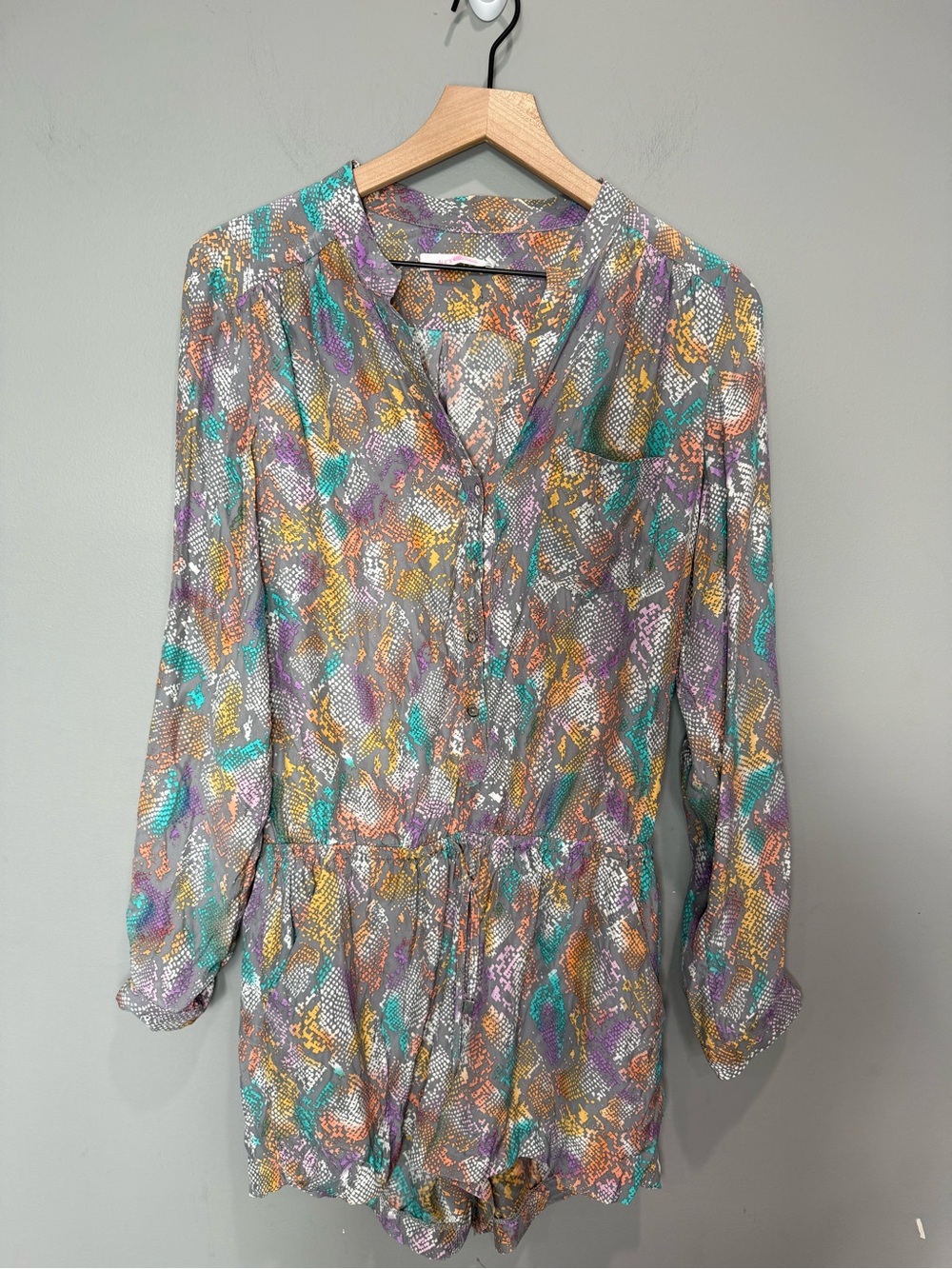 Alice + Trixie Silk Snake Print Romper Gray Multicolor Size M NYC